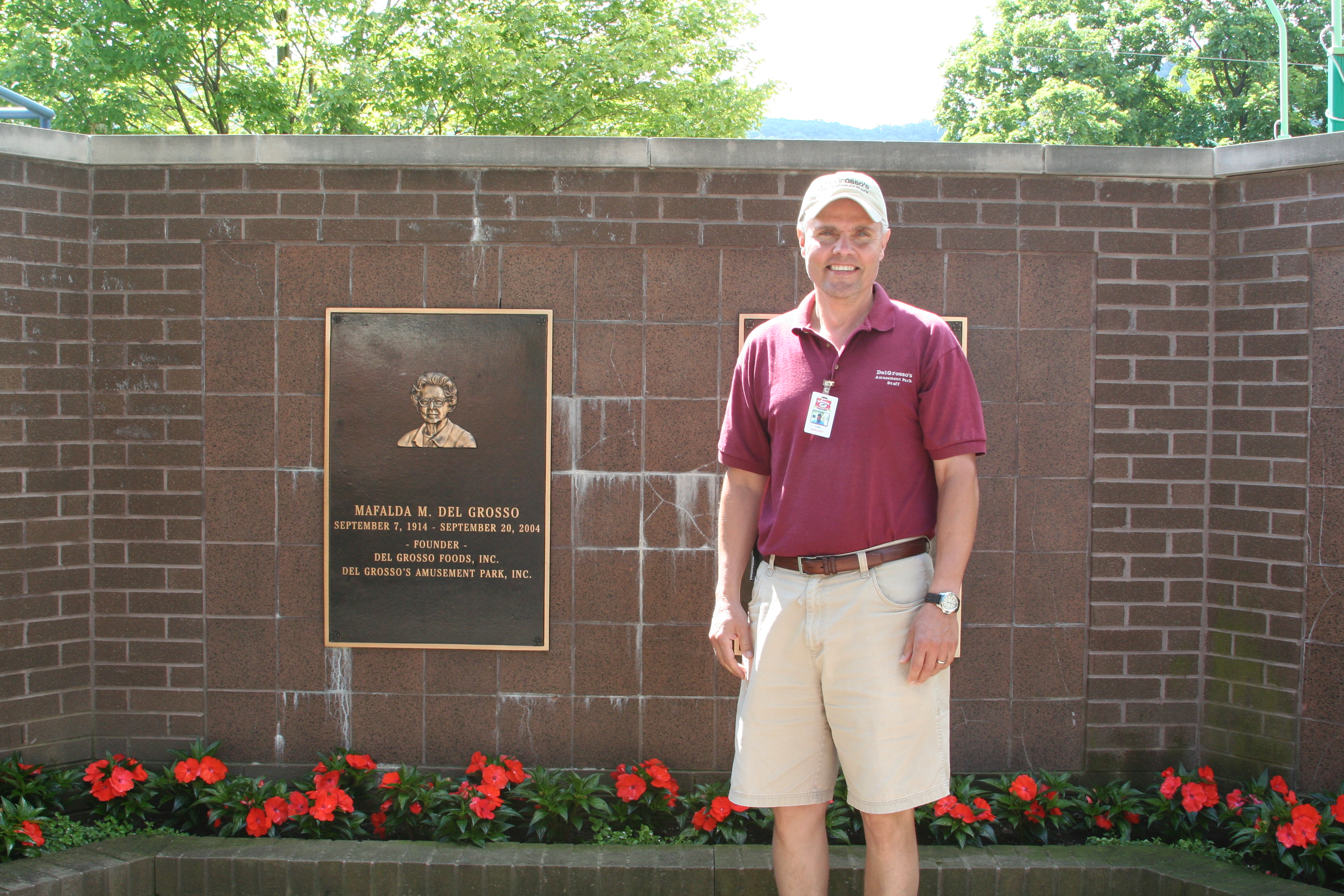 Del Grosso's manager Carl Crider, Jr.